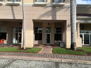 2355 vanderbilt beach Rd, Naples, FL à louer Photo intérieure– Image 1 sur 10