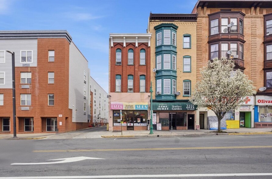 851 Penn St, Reading, PA à vendre - Photo de l’immeuble – Image 2 sur 18