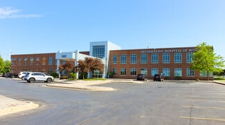 Plus de détails pour 525 W River Woods Pkwy, Glendale, WI - Bureau/Médical, Médical à louer