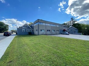 173 Grove St, Worcester, MA à louer Photo intérieure– Image 2 sur 28