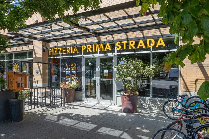 1990 Fort St, Victoria, BC à louer - Photo de l’immeuble – Image 2 sur 8