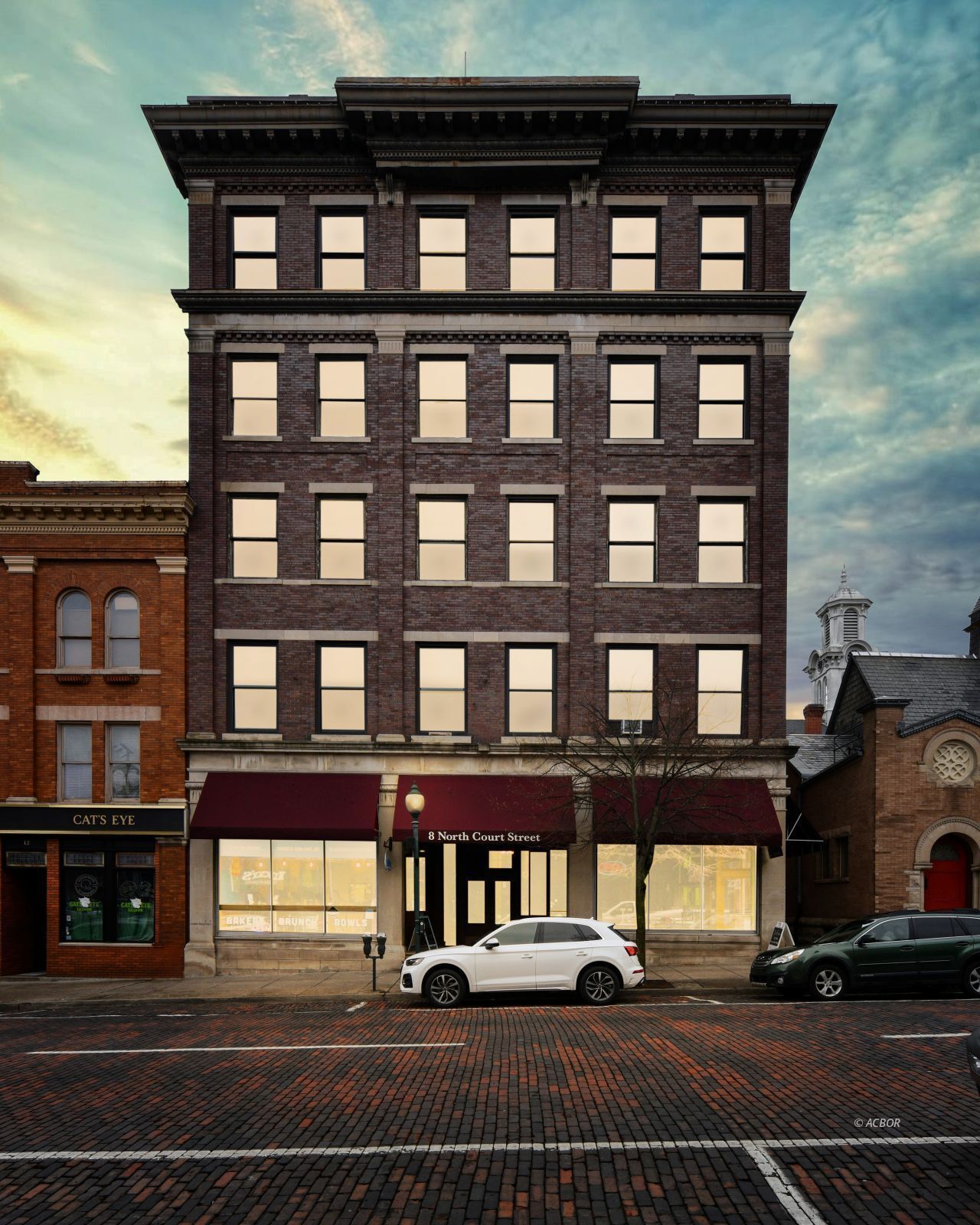 8 N Court St, Athens, OH à vendre Photo principale– Image 1 sur 5