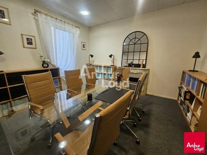 Bureau dans Angers à louer - Photo de l’immeuble – Image 1 sur 2