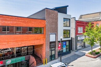 Plus de détails pour 293 King St E, Kitchener, ON - Logement à vendre