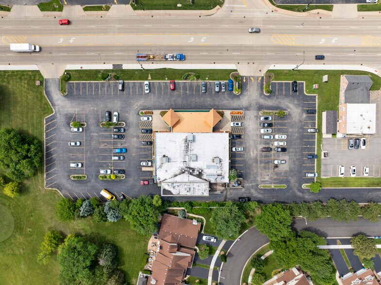 980 W Lake St, Addison, IL à vendre - Photo de l’immeuble – Image 3 sur 33