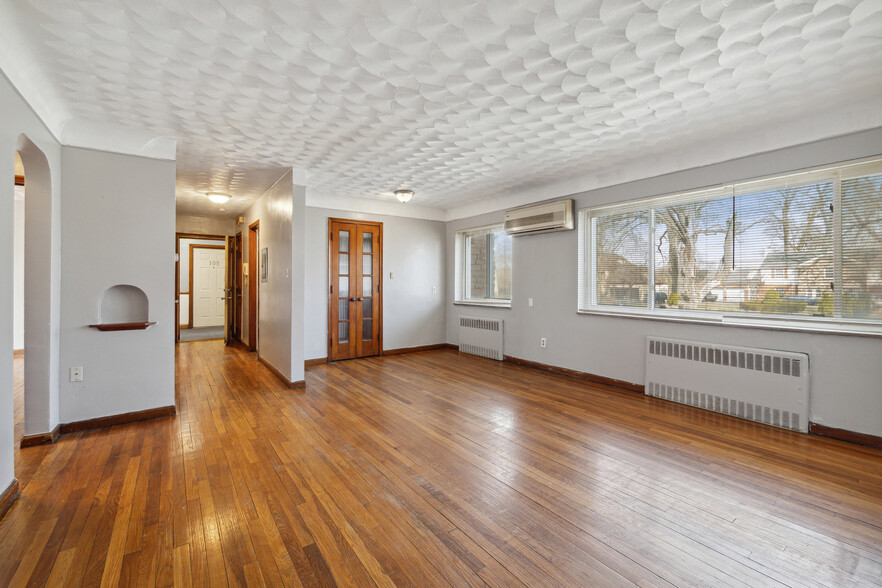 2521 W McNichols Rd, Detroit, MI à vendre - Photo de l’immeuble – Image 3 sur 17