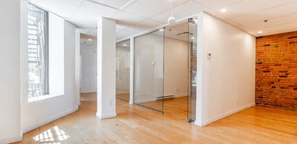 5100 Rue Hutchison, Montréal, QC à louer Photo intérieure– Image 2 sur 4
