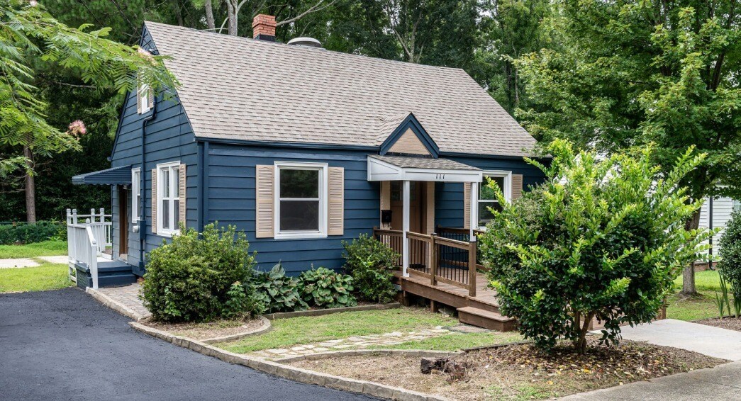 111 Adams St, Cary, NC à louer Photo de l’immeuble– Image 1 sur 3