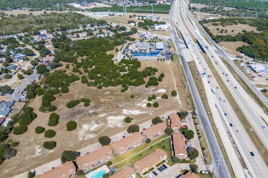 1101 US 67 hwy, Cedar Hill, TX à vendre - Photo de l’immeuble – Image 2 sur 4