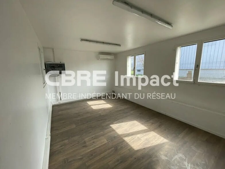 Local d'activités dans Reims à vendre - Photo de l’immeuble – Image 2 sur 9