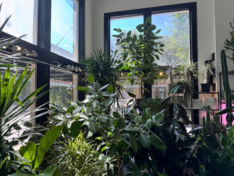 880 Glenwood Ave SE, Atlanta, GA à louer - Photo de l’immeuble – Image 3 sur 9