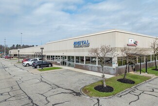 Plus de détails pour 4400 Renaissance Pky, Warrensville Heights, OH - Local d'activités à louer