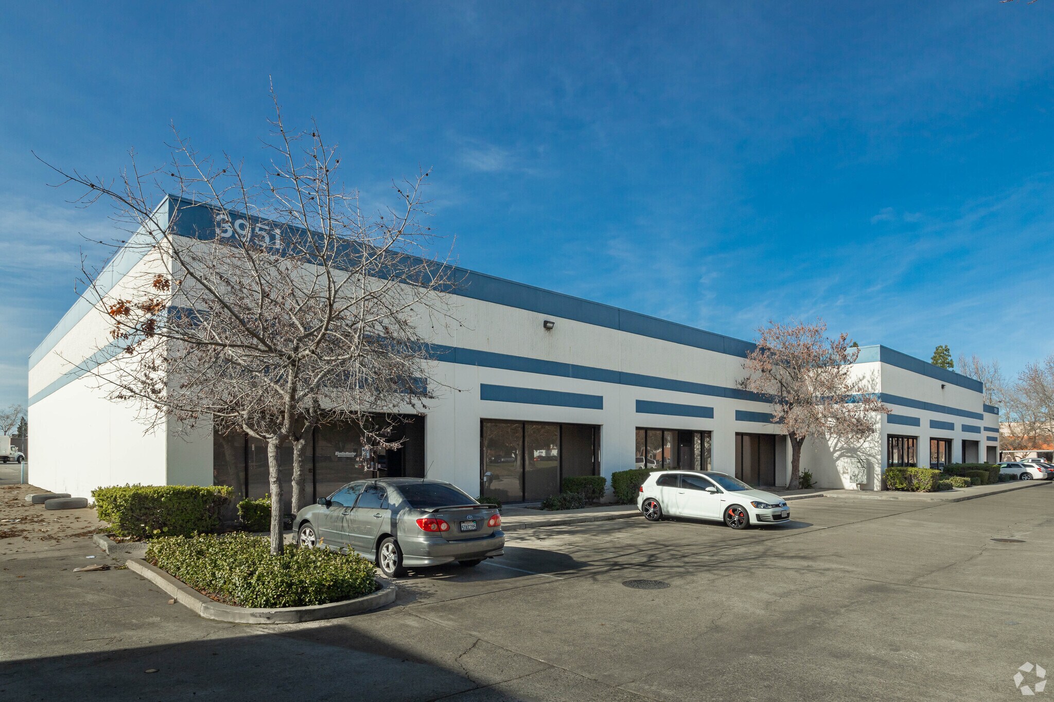 3951 Development Dr, Sacramento, CA à louer Photo principale– Image 1 sur 26
