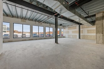 1280 Rue Du Blizzard, Québec, QC à louer Photo intérieure– Image 2 sur 6