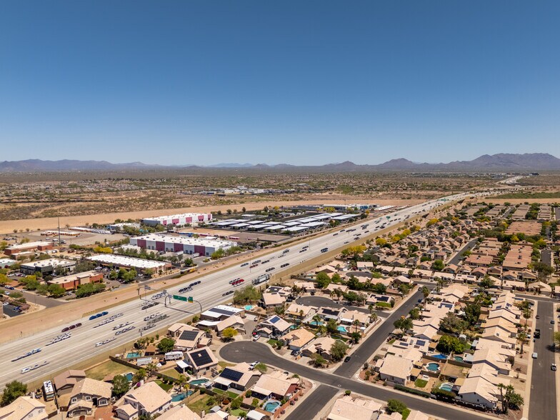 2920 E Mohawk Ln, Phoenix, AZ à louer - Photo de l’immeuble – Image 3 sur 20
