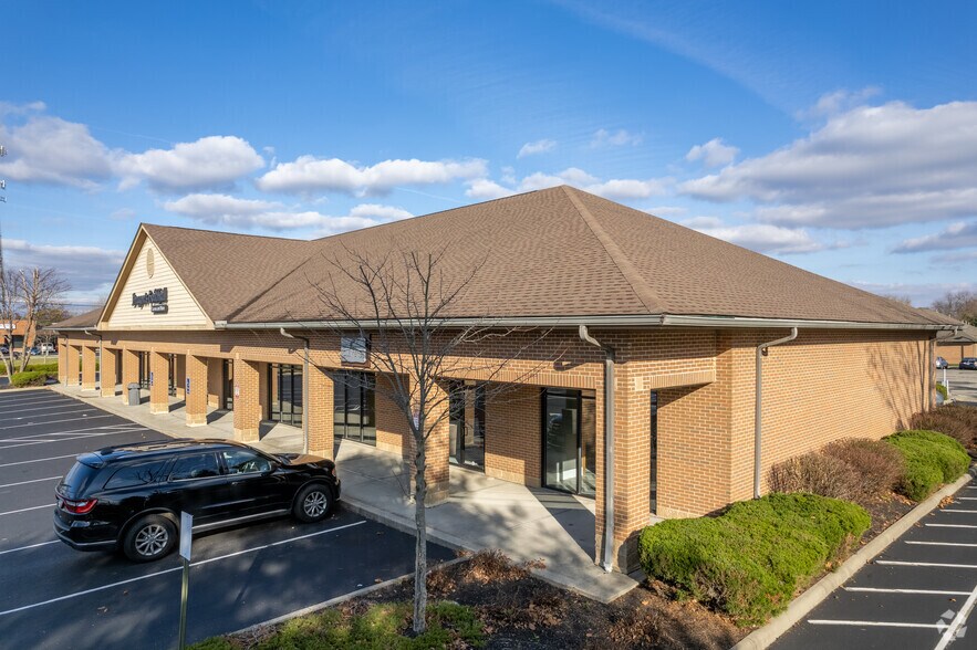 3899 Indian Ripple Rd, Dayton, OH à louer - Photo de l’immeuble – Image 2 sur 10