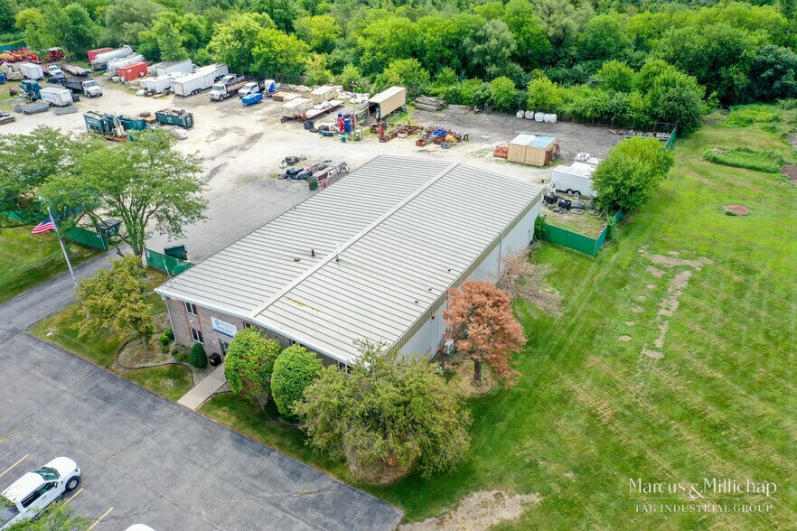 900 Country Creek Dr, New Lenox, IL à vendre - Photo de l’immeuble – Image 3 sur 6