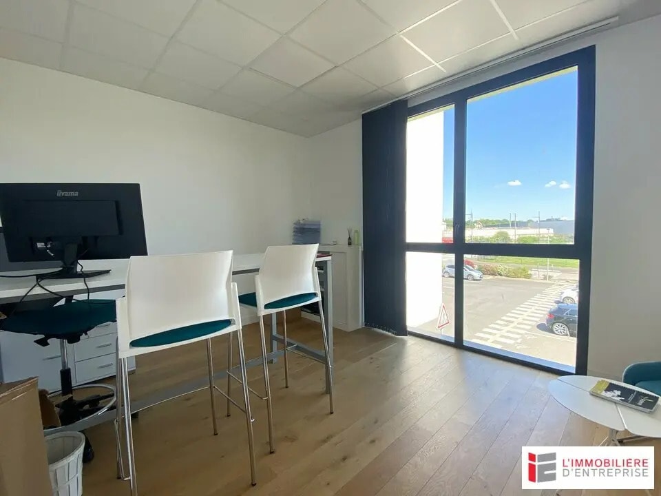Bureau dans Rennes à louer Photo de l’immeuble– Image 1 sur 12