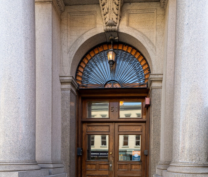 51 Newark St, Hoboken, NJ à louer - Photo de l’immeuble – Image 3 sur 33