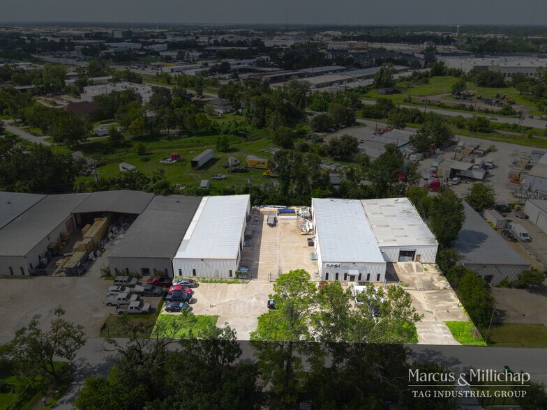 10038 Talley Ln, Houston, TX à louer - Photo de l’immeuble – Image 2 sur 7
