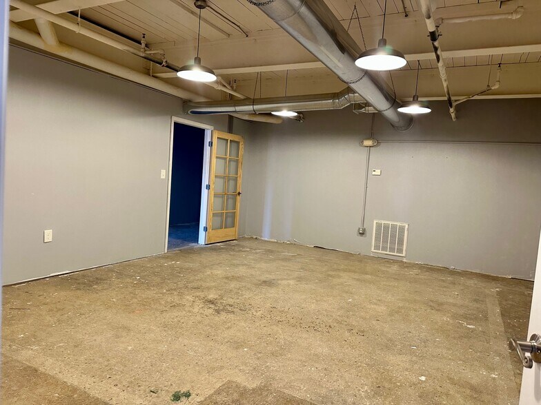 614 Lynn St, Danville, VA à louer - Photo intérieure – Image 3 sur 9