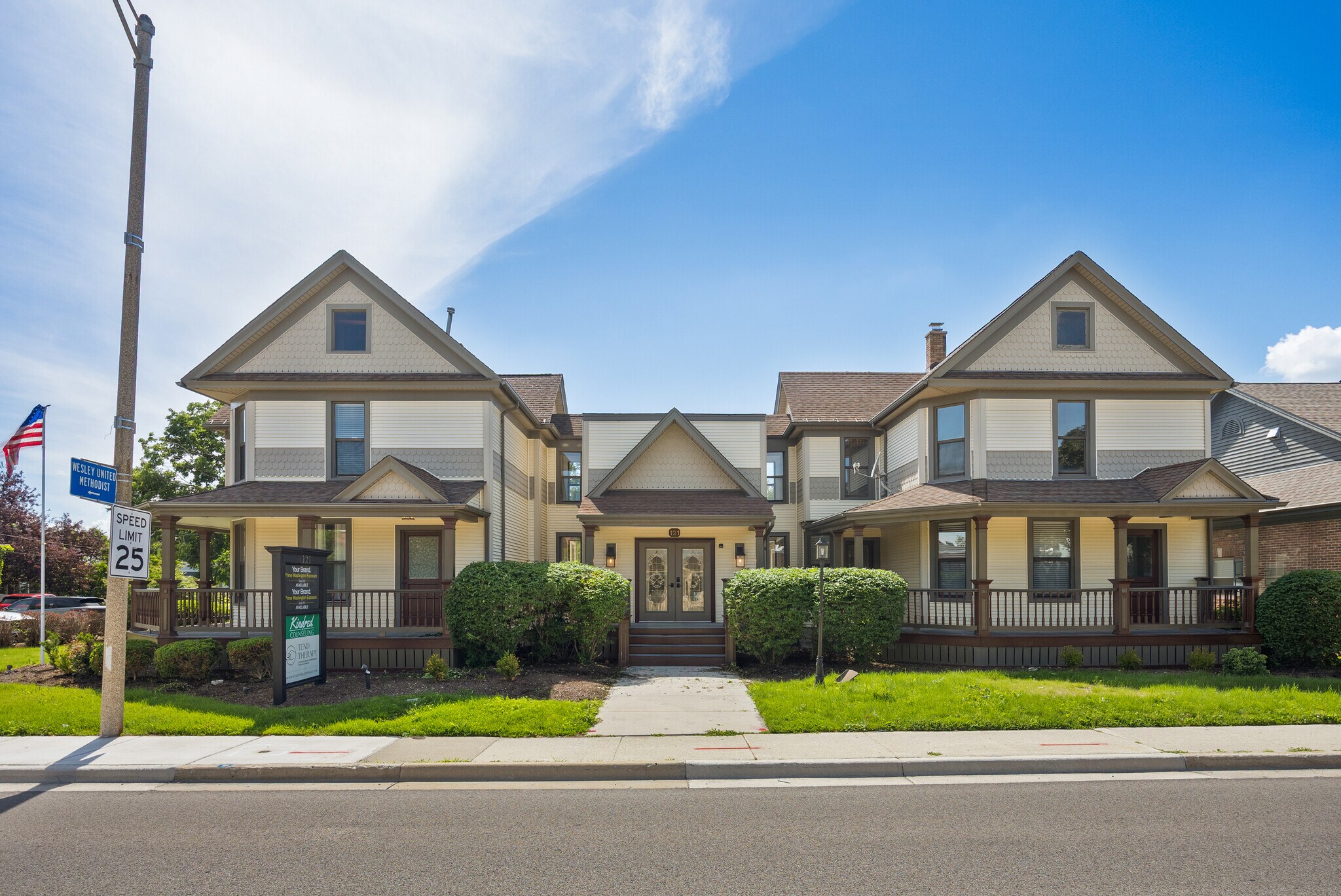 121 N Washington St, Naperville, IL à louer Photo de l’immeuble– Image 1 sur 29