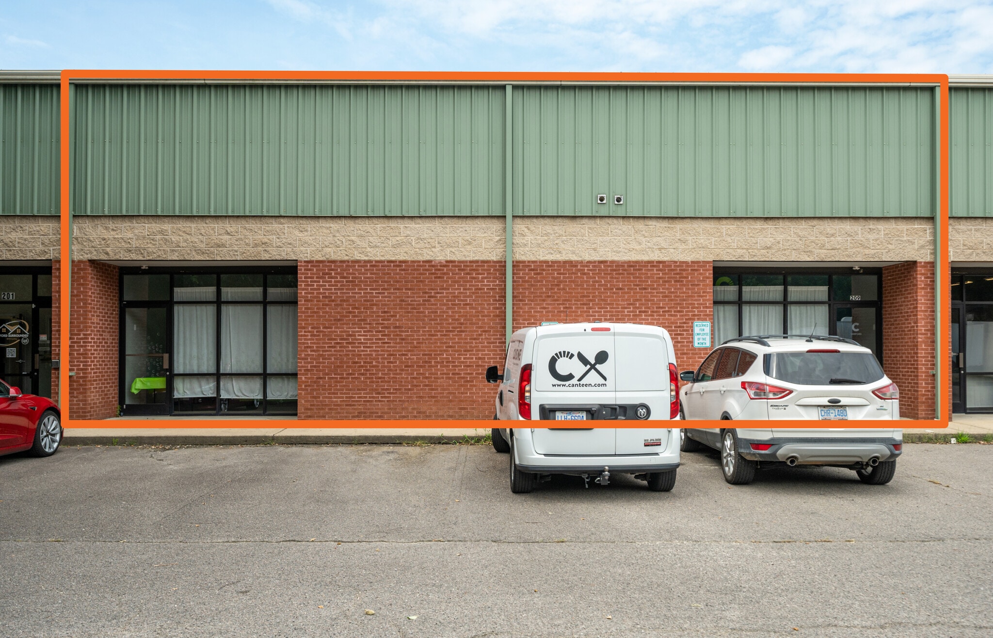 200-225 Commercial Ct, Sanford, NC à louer Photo de l’immeuble– Image 1 sur 14