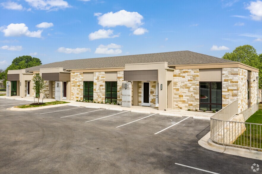 1908 Yaupon Trl, Cedar Park, TX à vendre - Photo de l’immeuble – Image 2 sur 20