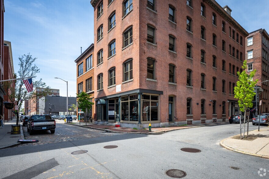 55 Pine St, Providence, RI à vendre - Photo de l’immeuble – Image 2 sur 48