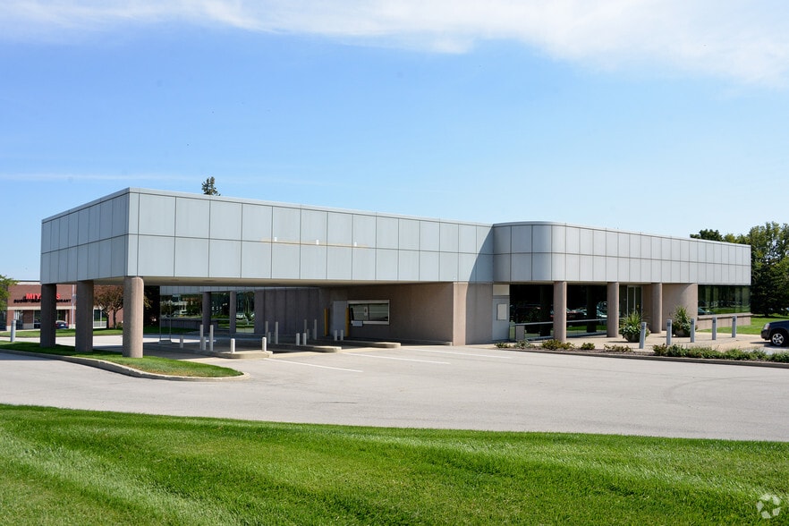 3535 E 96th St, Indianapolis, IN à louer - Photo principale – Image 1 sur 7