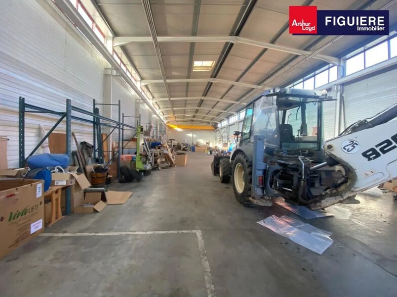 Local d’activités dans Lançon-Provence à louer - Photo de l’immeuble – Image 3 sur 16