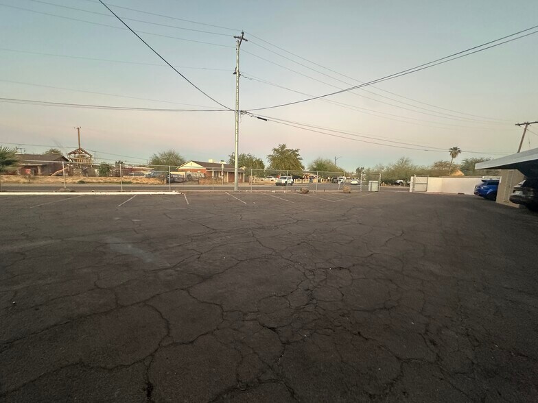 531 N 32nd St, Phoenix, AZ à vendre - Photo de l’immeuble – Image 2 sur 13
