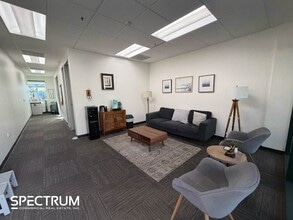 28494 Westinghouse Pl, Valencia, CA à louer Photo intérieure– Image 1 sur 6