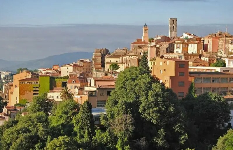 Local commercial dans Grasse à vendre - Aérien – Image 3 sur 3