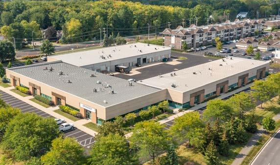 400 Lazelle Rd, Columbus, OH à louer - Photo de l’immeuble – Image 2 sur 3