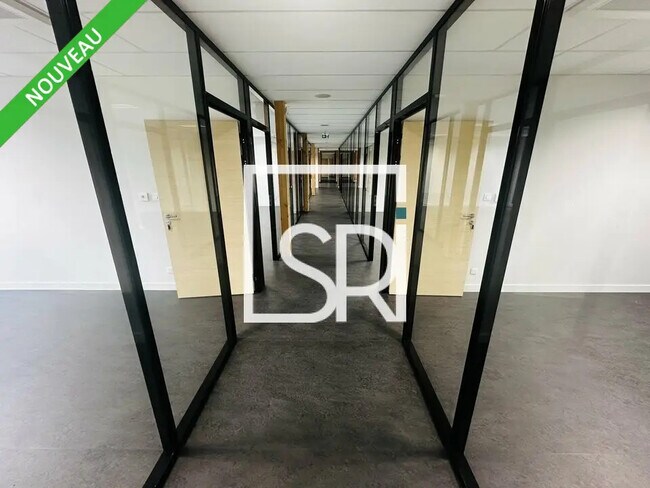 Plus de détails pour Bureau à louer