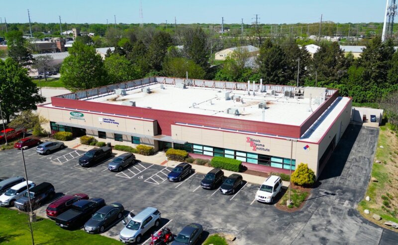 2111 S Oak St, Champaign, IL à louer - Photo principale – Image 1 sur 1