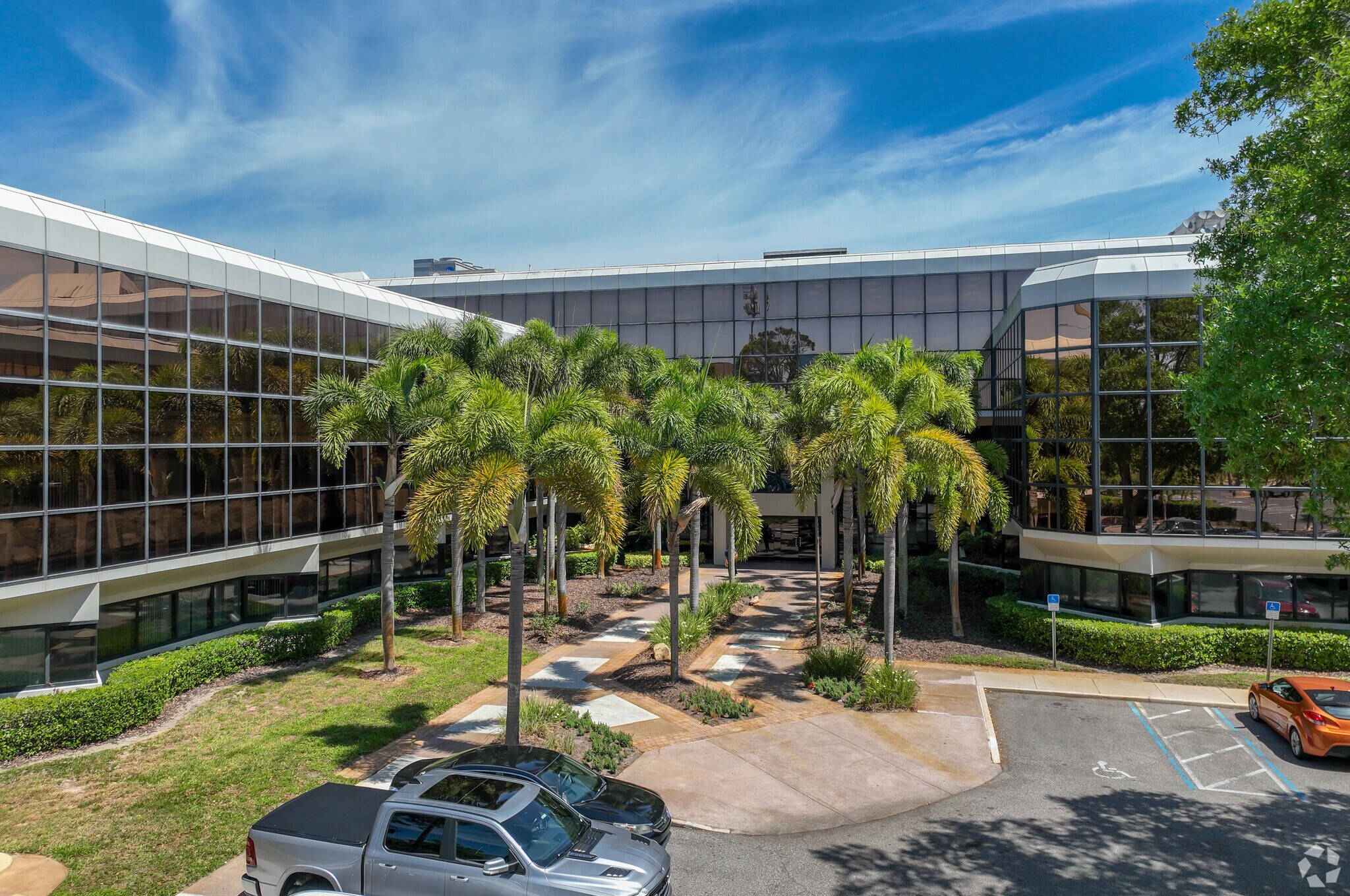 2600 Lake Lucien Dr, Maitland, FL à vendre Photo principale– Image 1 sur 32