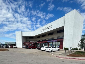 Plus de détails pour 1010 Garth Brooks Blvd, Yukon, OK - Bureau, Local commercial à louer