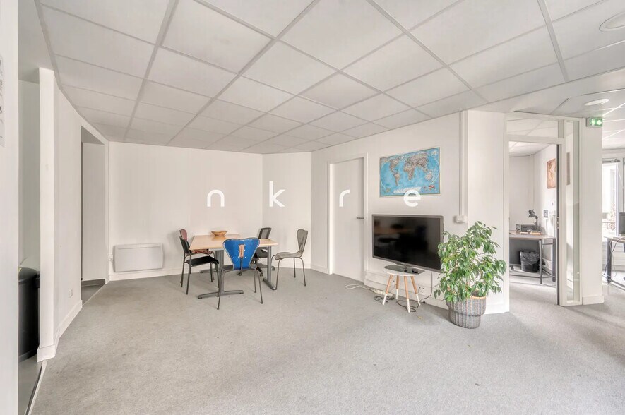 Bureau dans Paris à louer - Photo de l’immeuble – Image 2 sur 8