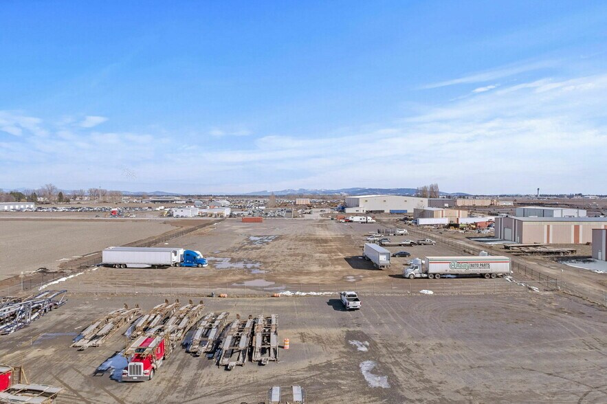 2404 S Hayden Rd, Airway Heights, WA à vendre - Photo de l’immeuble – Image 3 sur 6