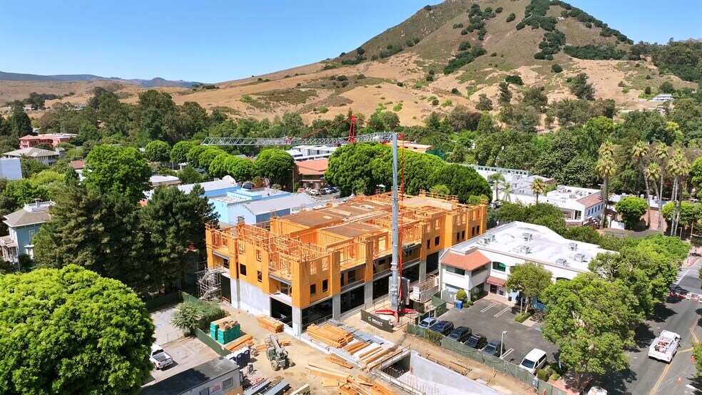 581 Higuera St, San Luis Obispo, CA à louer - Vidéo sur l’annonce professionnelle – Image 2 sur 15