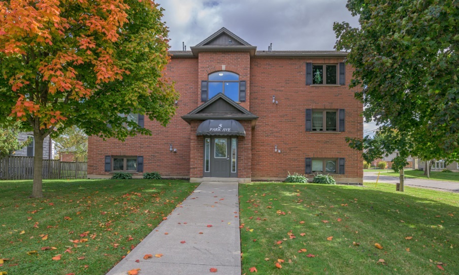 5 Park Av, St Thomas, ON à vendre - Photo de l’immeuble – Image 2 sur 2