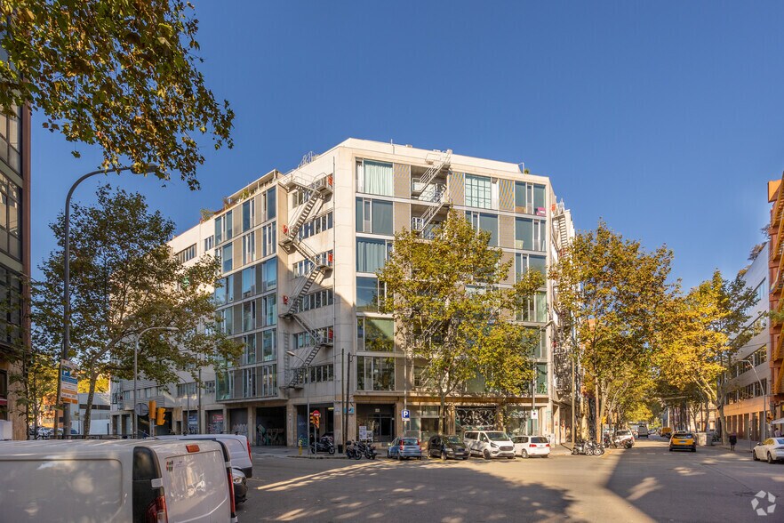 Carrer de Llull, 51, Barcelone, Barcelona à louer - Photo de l’immeuble – Image 2 sur 4