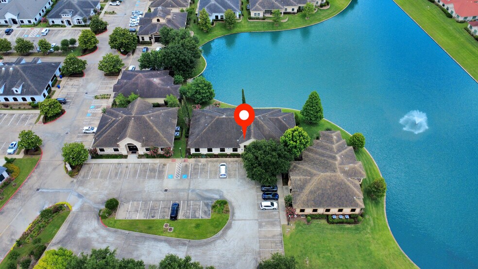 4610 Riverstone Blvd, Missouri City, TX à louer - Photo de l’immeuble – Image 3 sur 32