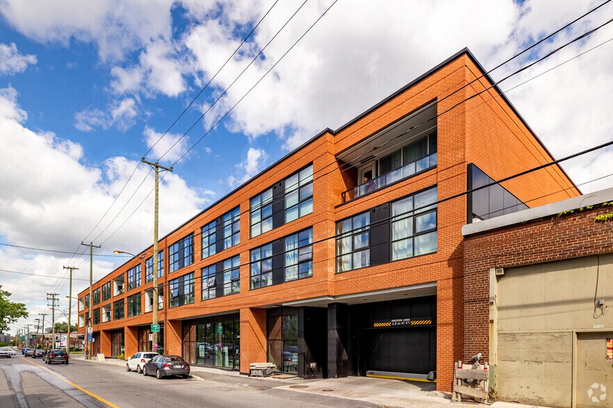 2600-2608 St Saint-Patrick, Montréal, QC à louer - Photo de l’immeuble – Image 2 sur 5