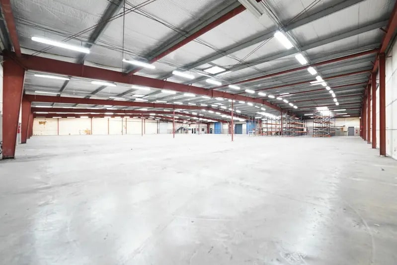 50 Rue Du Mollaret, Saint-Quentin-Fallavier à vendre - Photo de l’immeuble – Image 3 sur 12
