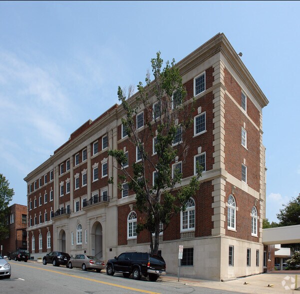 315 Spruce St, Winston-Salem, NC à louer - Photo de l’immeuble – Image 3 sur 22