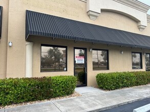 18070 S Tamiami Trl, Fort Myers, FL à louer Photo de l’immeuble– Image 1 sur 5