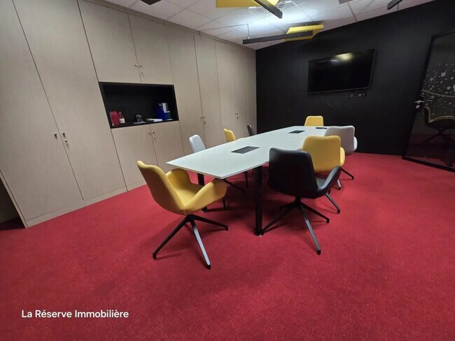 Plus de détails pour Bureau à vendre